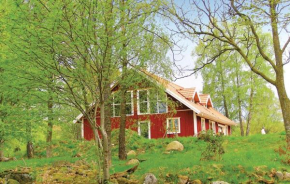 Beautiful Home In Lidhult With Kitchen